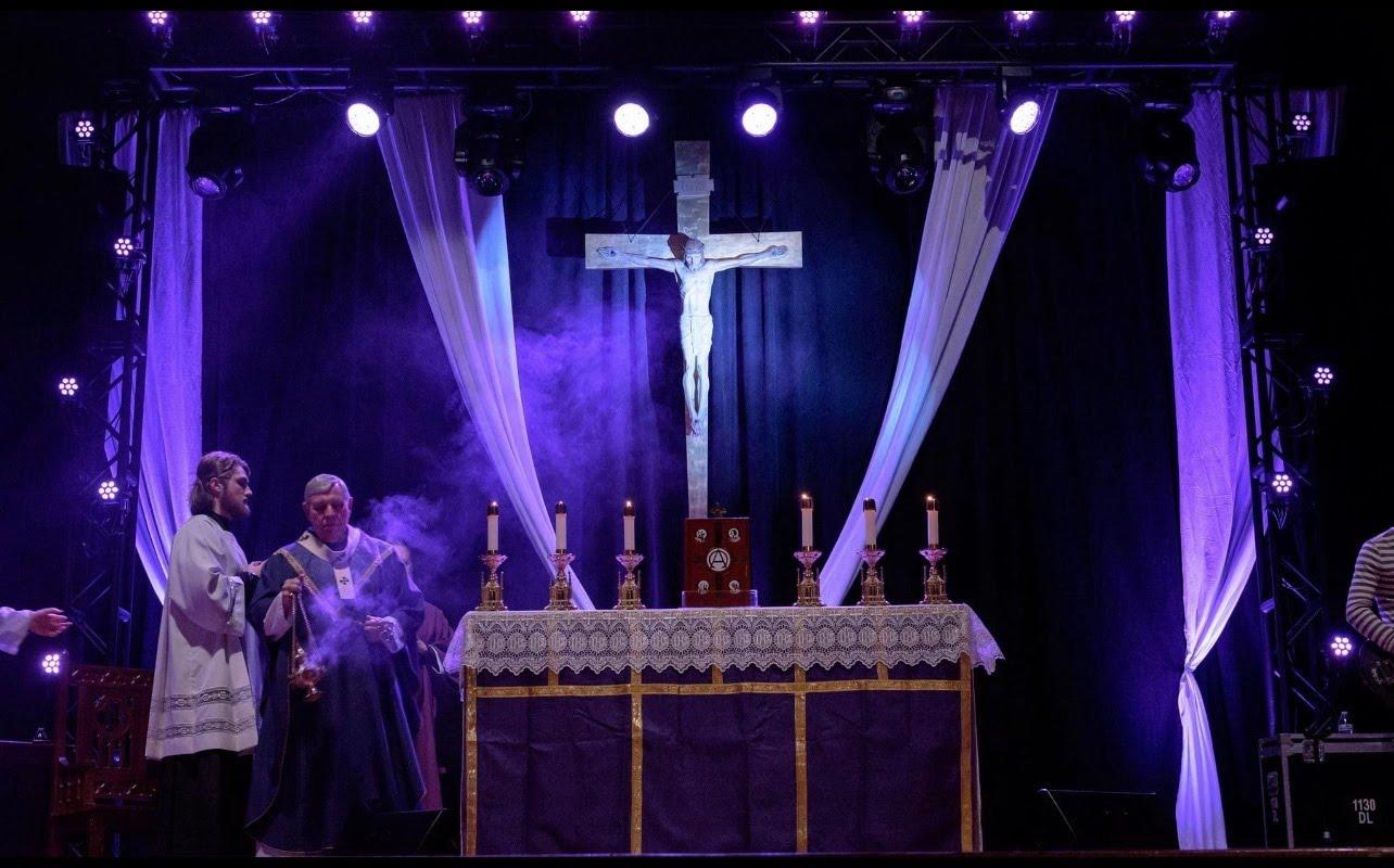 Archbishop Jerome Listecki at Wisconsin Youth Rally